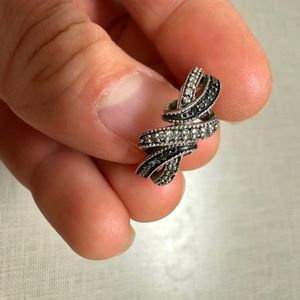 Kay Jewelers Black and White Diamond Ring, Size 5